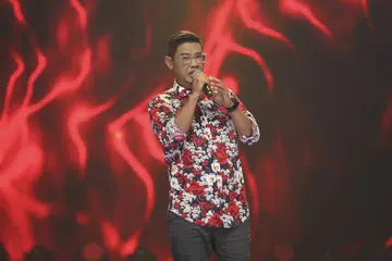 Mamat Exists nampak lebih sihat dan kemas, ketika diundang sebagai tetamu ‘Gegar Vaganza 11’ (GV11), yang muncul sewaktu Ning Baizura menyanyikan lagu Mas Idayu, ‘Senggol Senggolan, Cubit Cubitan’.