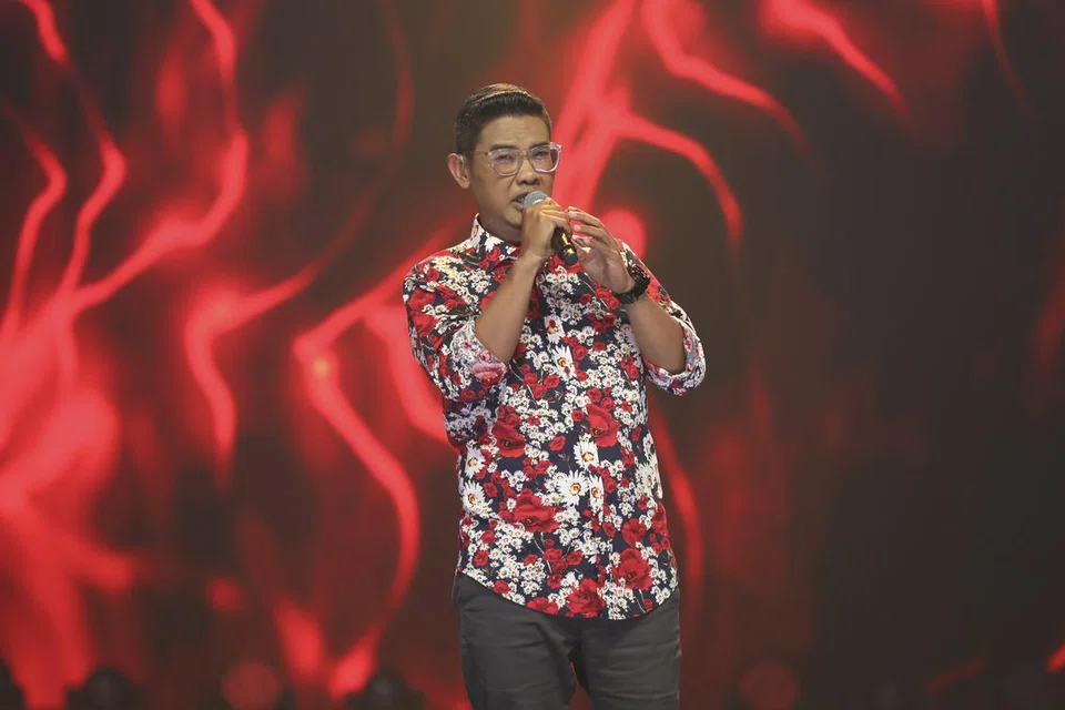 Mamat Exists nampak lebih sihat dan kemas, ketika diundang sebagai tetamu ‘Gegar Vaganza 11’ (GV11), yang muncul sewaktu Ning Baizura menyanyikan lagu Mas Idayu, ‘Senggol Senggolan, Cubit Cubitan’.