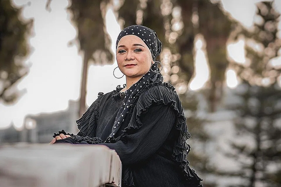 NANA KARIA: Lagu saduran 'Bagai Salju', yang dipetik daripada lagu asal 'I Will Go To You Like The First Snow' daripada drama Korea, 'Guardian: The Lonely and Great God', dihasilkan sebagai sanjungan buat fenomena K-Pop dan K-Drama yang penuh kisah kemanusiaan. - Foto BH oleh NUR DIYANA TAHA