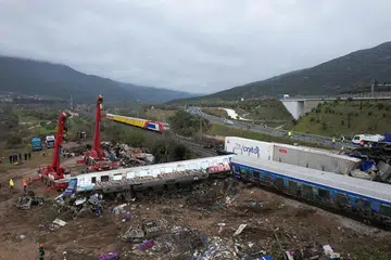 Perlanggaran kereta api berhampiran bandar Larissa, Greece, pada Rabu (1 Mac).