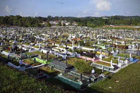 Pusara Aman di Singapura. 