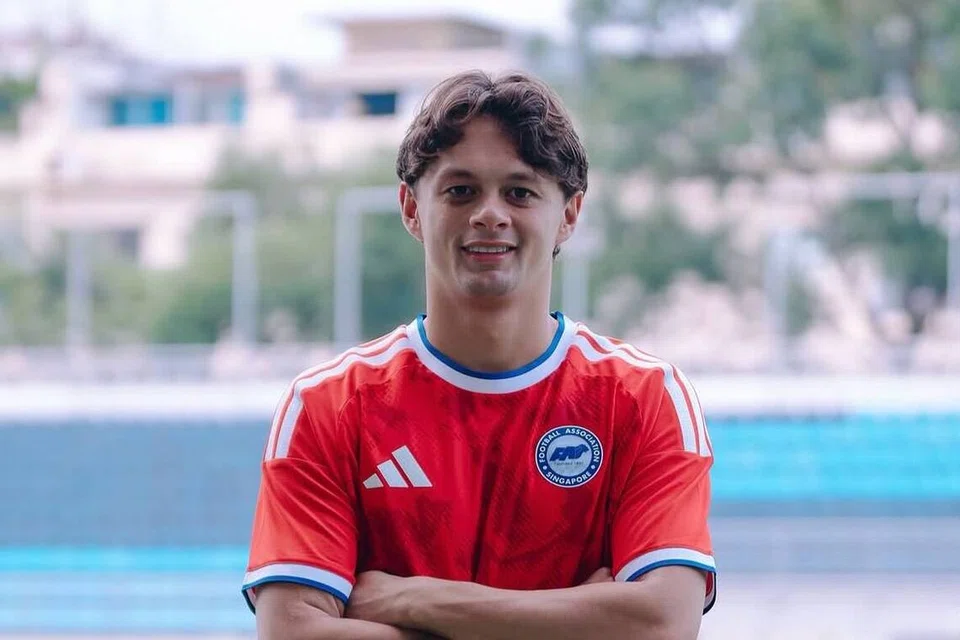 Pemain pertahanan Cardiff City, Perry Ng, kini secara rasmi menjadi warganegara Singapura. Pengalaman beliau beraksi di peringkat tinggi England serta kebolehannya bermain di pelbagai posisi bakal memberikan kelebihan taktikal dan daya saing tambahan buat skuad Singa.