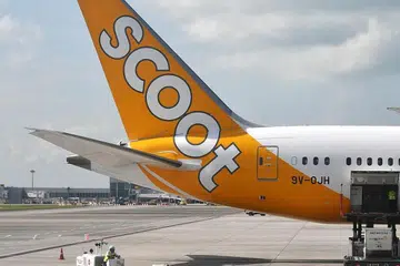 Kekurangan tekanan dalam kabin sebuah pesawat Scoot dari Singapura ke Taipei semalam menyebabkan topeng oksigen diaktifkan dan satu lagi penerbangan Scoot dari Taipei ke Singapura ditunda selama lebih 10 jam.