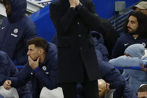 TIDAK SELANCAR YANG DIJANGKA: Di bawah Potter Chelsea menang sembilan kali daripada 25 perlawanan dan di tangga ke-10 EPL, 10 mata di belakang bagi tempat ke Liga Juara-Juara. - Foto REUTERS