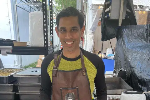 Sheikh Ali Redha ingin menyebarkan keunikan konsep pasta berkeju kepada pelanggan bazar Gemilang Kampung Gelam 2025.