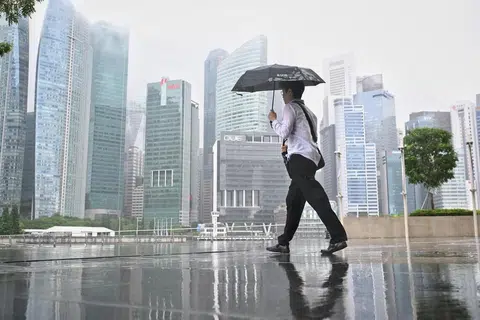 Jumlah hujan bagi separuh pertama Oktober dijangka berada sekitar paras purata di kebanyakan kawasan Singapura.