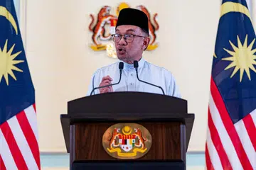 PERDANA MENTERI MALAYSIA: Datuk Seri Anwar Ibrahim mengumumkan pelantikan timbalan menteri bagi Kabinet Perpaduan yang dipimpinnya. - Foto 