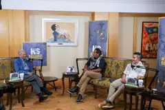 BANYAK PENDEDAHAN: (Dari kiri) Tun Dr Mahathir Mohamad, dalam rakaman podcast Keluar Sekejap bersama mantan Ketua Pemuda Umno, Encik Khairy Jamaluddin dan mantan Ketua Penerangan Umno, Encik Shahril Hamdan.