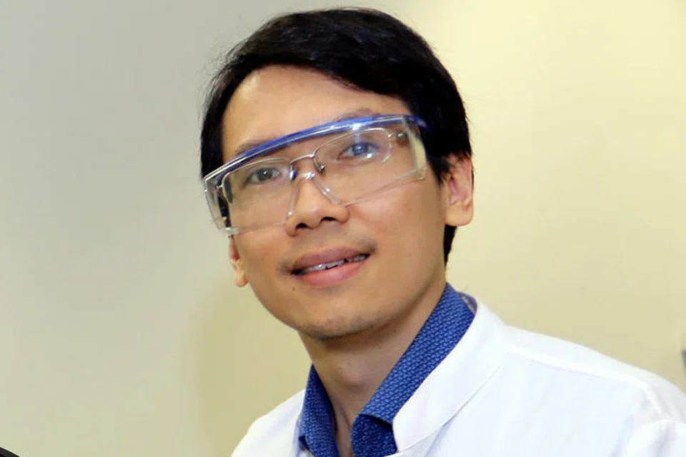 - Dr Jun Hui Soh, pembimbing Hsi-Min di IBN