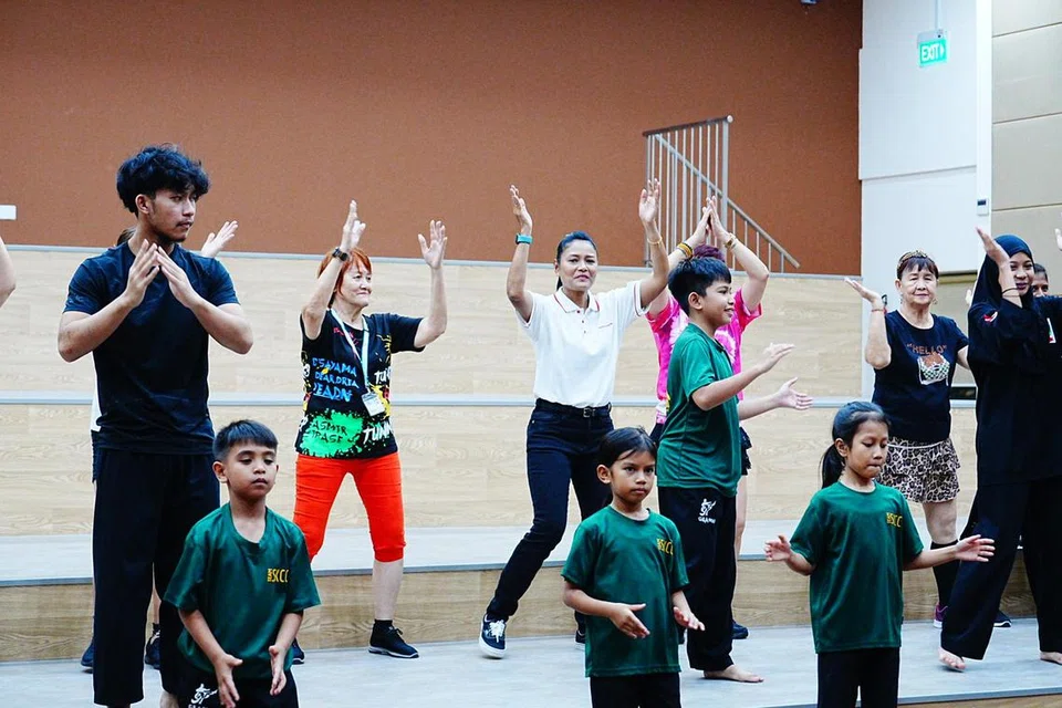  Rohana Arman,  MAEC Kelab Masyarakat Sengkang, tarian berbilang budaya