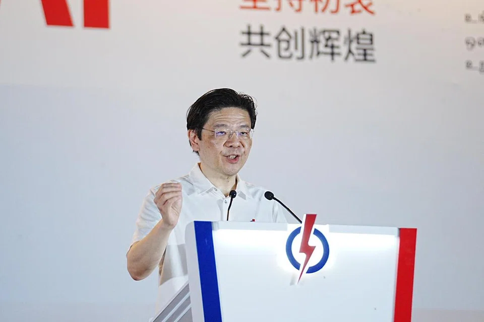 Kehadiran Perdana Menteri, Encik Lawrence Wong, di rapat GRC Punggol yang diadakan di Sekolah Menengah Yusof Ishak pada 1 Mei disambut dengan sorakan oleh hadirin.