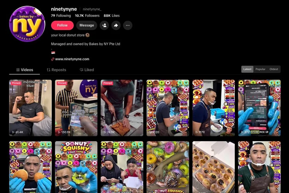 Encik Khairul mula menjual di TikTok live sejak Disember 2025 dan mendapat sambutan baik daripada pelanggan lama.
