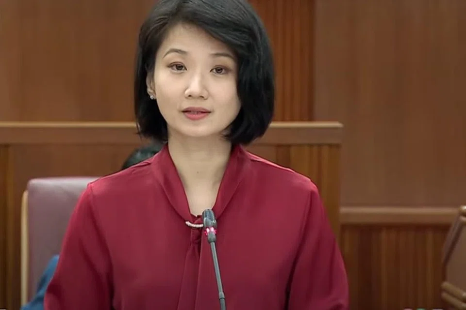 Menteri Negara (Pembangunan Sosial dan Keluarga merangkap Ehwal Dalam Negeri), Cik Sun Xueling.