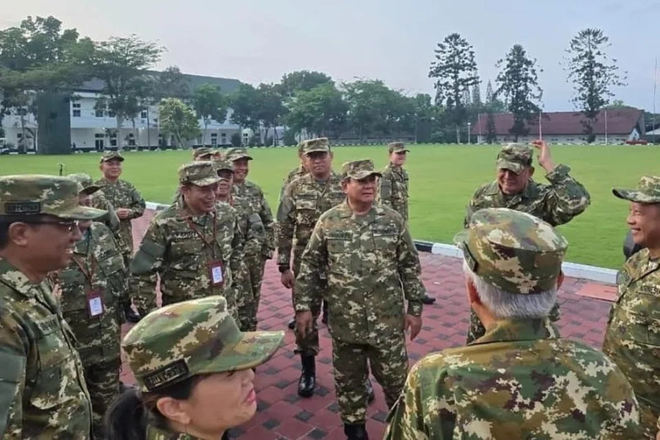 Gambar yang diambil dan dikeluarkan pada 25 Oktober 2024 oleh Rakan Media rasmi Parti Gerindra menunjukkan Presiden Indonesia, Encik Prabowo Subianto, dalam lawatan ke akademi tentera di Magelang, Jawa Tengah. 