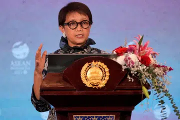 TAMATKAN KRISIS: Menteri Luar Indonesia Cik  Retno Marsudi menyatakan negaranya telah pun meletakkan asas bagi menyelesaikan konflik di Myanmar.