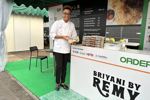 PELUANG BERMAKNA: Encik Remy Mohamed, cef eksekutif  ‘Briyani by Remy’ akan menampilkan resepi nasi beriani turun-temurun ibu dan neneknya pada Pesta Makanan Singapura.