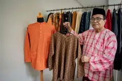 Encik Anuar Saran, pereka kostum, juru tatarias dan konsultan busana, ingin golongan muda mengenali dan menghargai pakaian tradisional Melayu.