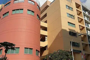 BANGUNAN MADRASAH AL-MA'ARIF: Projek-projek peningkatan yang berada dalam perancangan bangunan ini adalah menukar atau membeli alat-alat di dalam bilik darjah yang baru. - Foto MADRASAH AL-MA'ARIF