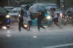 hujan, cerpen