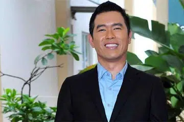 DITAHAN POLIS: Pelakon Adlin Aman Ramlie, 44, direman bagi membantu siasatan berhubung kes penipuan hartanah. - Foto mStar Online