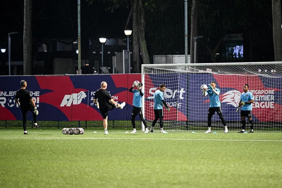 Tanjong Pagar United memiliki empat penjaga gawang utama untuk musim Liga Perdana Singapura (SPL) 2025/26 (dari kanan) Zaiful Nizam, Matt Silva, Kenji Rusydi, Sunny Tia. 