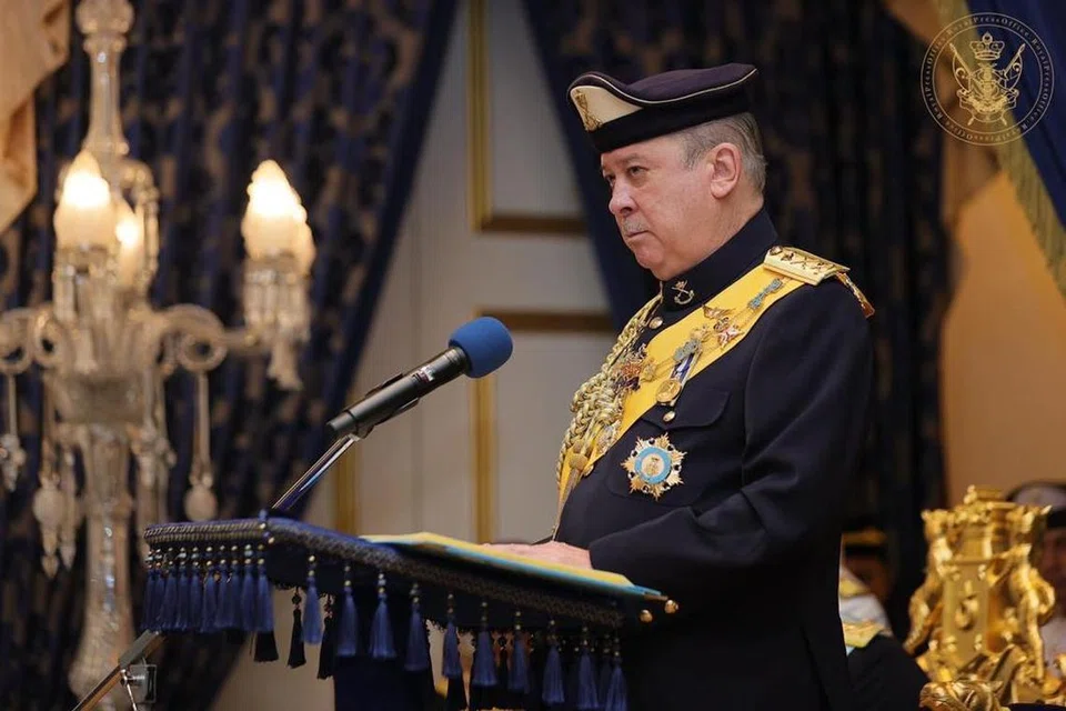HUBUNGAN DUA HALA KUKUH: Sultan Johor, Sultan Ibrahim Iskandar, yang bakal menaiki takhta sebagai Yang di-Pertuan Agong Malaysia Ke-17 pada Januari 2024, mahu hubungan baik Malaysia-Singapura diperkukuh.