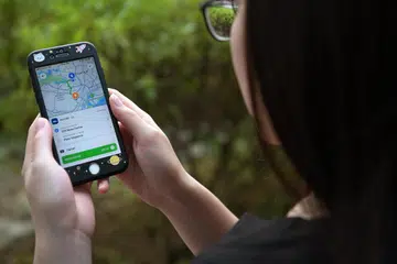 BEKALAN PEMANDU DIPERLUKAN: Syarikat platform yang menyediakan khidmat kereta sewa privet, seperti Gojek dan Grab,  telah memperkenalkan beberapa langkah dan inisiatif dalam usaha mendapatkan dan mengekalkan lebih ramai pemandu supaya dapat memenuhi permintaan penumpang yang meningkat.