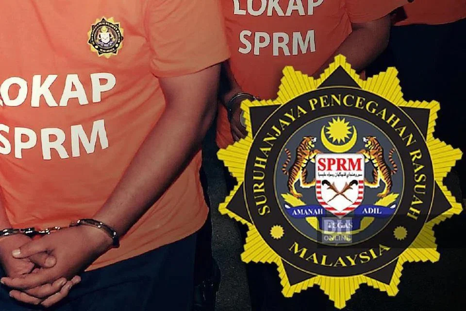 Pegawai kanan polis di Ibu Pejabat Polis Kontinjen (IPK) Kuala Lumpur ditahan Suruhanjaya Pencegahan Rasuah Malaysia (SPRM) kerana dipercayai terbabit kes rasuah dan merampas wang tunai RM1 juta.