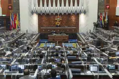 Mesyuarat Ketiga Penggal Ketiga Parlimen ke-15 menutup tirainya pada 12 Disember selepas 35 hari bersidang, dengan 26 rang undang-undang (RUU) termasuk RUU Perbekalan (Belanjawan) 2025 bernilai RM421 bilion ($127.4 bilion) diluluskan.