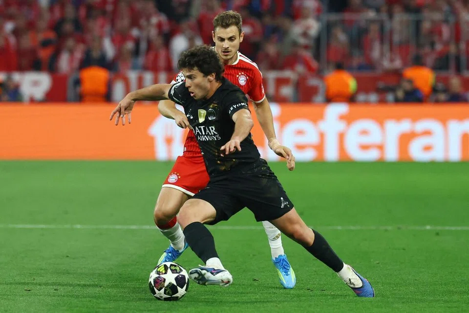 Kehadiran pemain muda Paris Saint-Germain (PSG), Joao Neves (jersi gelap), membawa dimensi baharu yang menawarkan kestabilan taktikal di bahagian ‘midfield’ Portugal.