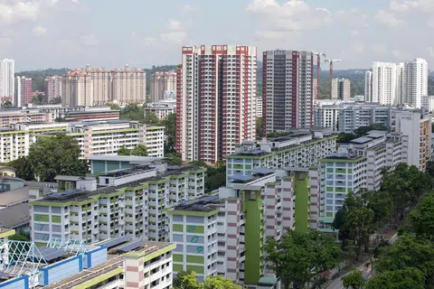 Pasaran flat Lembaga Perumahan dan Pembangunan (HDB) jualan semula dijangka akan terus memenuhi pasaran umum.
