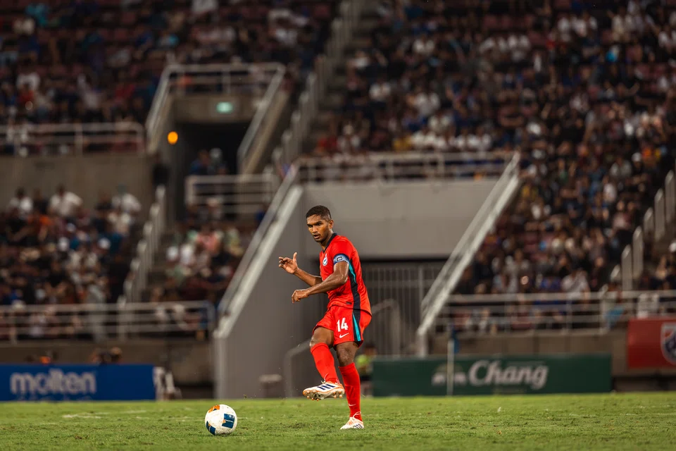 Untuk mencapai kejayaan dan merealisasikan impian ke Piala Asia, Singapura perlu bergantung kepada pengalaman kapten pasukan, Hariss Harun, di Stadium Kai Tak pada 18 November. 