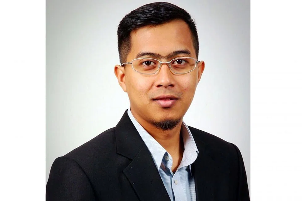 USTAZ HAMREY MOHAMAD: Kita semua perlu ambil tahu akan kesusahan dan keperluan orang yang dikunjungi dan hulurkan bantuan, bukan sekadar touch and go atau setahun sekali seperti melepaskan batuk di tangga. - Foto ihsan HAMREY MOHAMAD