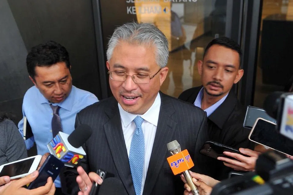 TAWAR LETAK JAWATAN: Pengarah Urusan, Tan Sri Azman Mokhtar, menawarkan diri untuk meletak jawatan daripada menduduki kerusi lembaga pengarah syarikat. - Foto NSTP