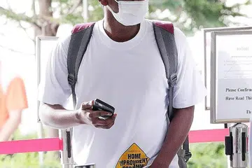 LANGGAR PERINTAH: Balachandran Parthiban dijel sembilan bulan selepas mengaku bersalah atas dua tuduhan di bawah Akta Penyakit Berjangkit. - Foto BH oleh KELVIN CHNG