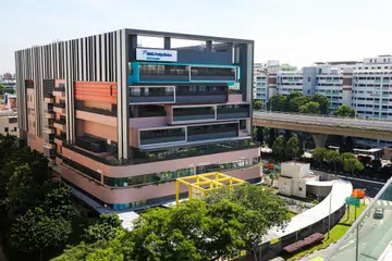 Poliklinik terbesar Singapura, Serangoon, Ong Ye Kung
