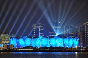 PENUH GAH: Upacara pembukaan Sukan Asia Hangzhou akan diadakan hari ini di Stadium Pusat Sukan Olimpik Hangzhou, yang dapat menampung hingga 80,000 penonton. 
