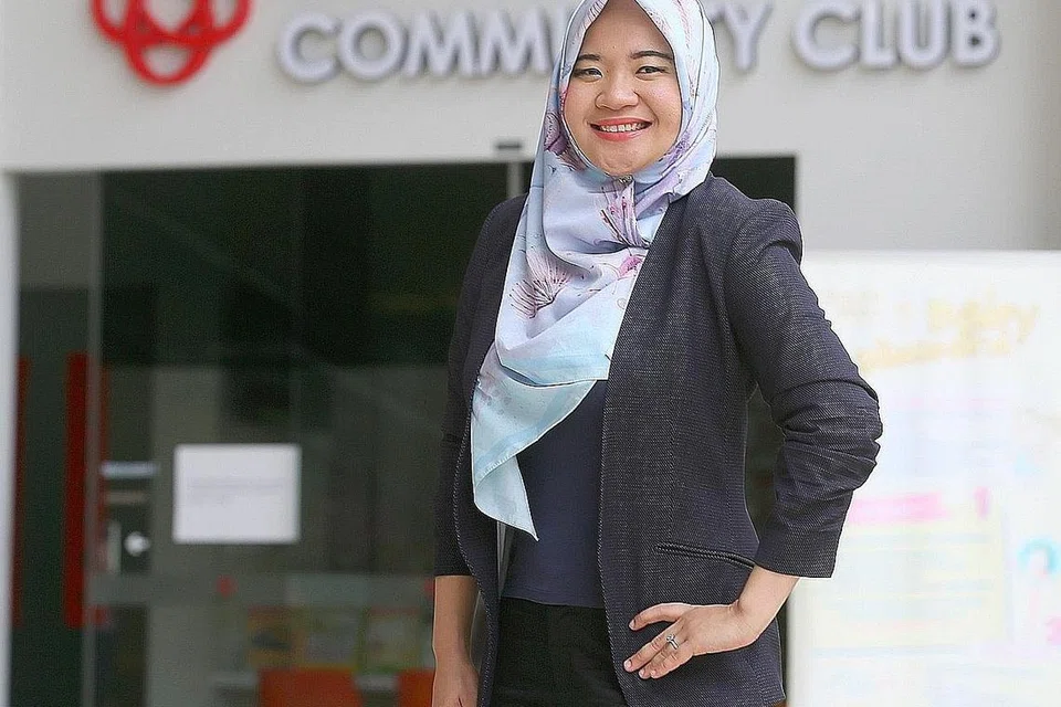 MENABUR BAKTI: Cik Hamidah Aidillah merupakan Naib Pengerusi Jawatankuasa Eksekutif Kegiatan Melayu (MAEC) Keat Hong - Foto BM oleh JONATHAN CHOO