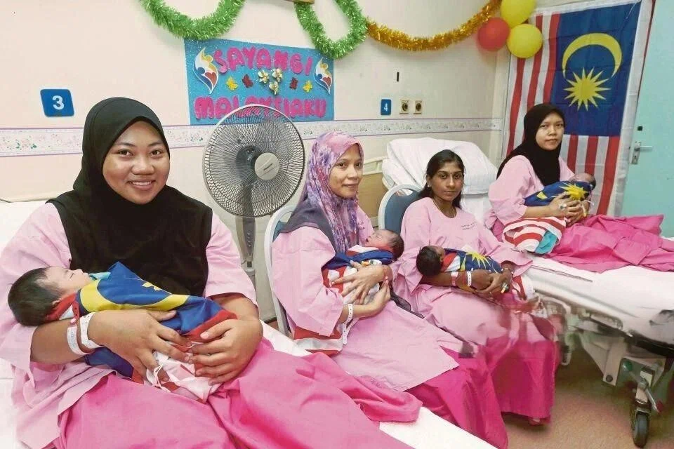 Malaysia merekodkan penurunan kelahiran hidup, kadar kesuburan wanita turut merosot kepada 1.5 anak, trend penurunan kelahiran