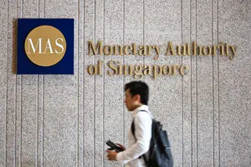 Penguasa Kewangan Singapura (MAS) mengemas kini rangka kerja produk kewangan kompleks, memberikan pilihan yang lebih luas kepada pelabur runcit sambil memperkukuh perlindungan ekstra bagi golongan yang memerlukan.
