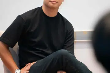 SUMBANG KEMBALI: Usahawan tempatan yang juga alumni Politeknik Republic, Encik Nabill Shukry Johary, 29 tahun, menderma $10,000 untuk menubuhkan dermasiswa bagi membantu pelajar yang menghadapi kesukaran kewangan.