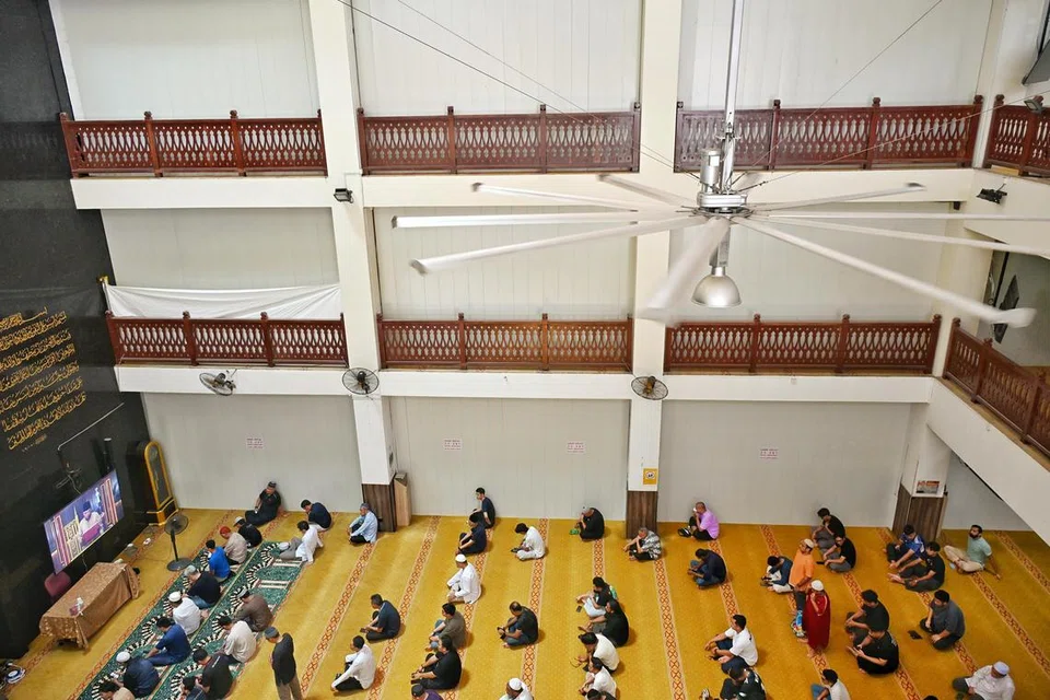 Bahagian kanan Masjid Alkaff Kampung Melayu telah mula kerja peningkatan sejak April 2025.