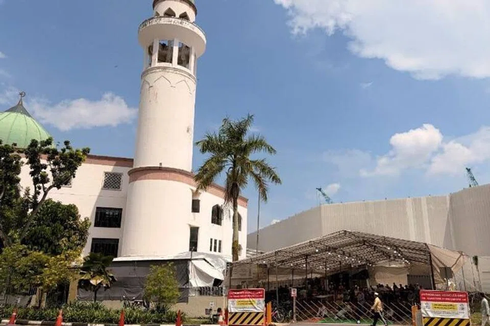 Masjid Alkaff Kampung Melayu, ruang solat sementara, Faishal