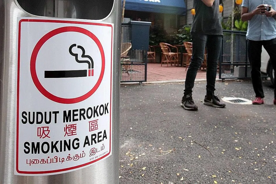 LARANGAN DITERUSKAN: Kementerian Kesihatan Malaysia menyambut baik keputusan Mahkamah Tinggi Kuala Lumpur yang menolak permohonan semakan kehakiman ke atas pewartaan semua tempat makan awam terbuka sebagai kawasan larangan merokok. - Foto THE STAR