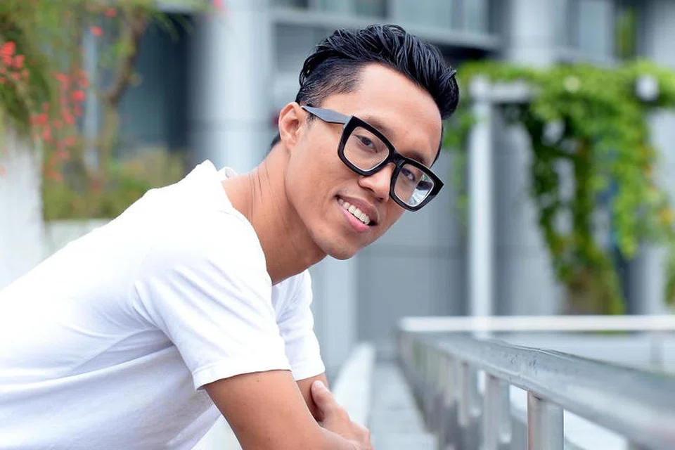 Fared Jainal hargai komitmen nama-nama besar dalam dunia teater Singapura dan juga pelakon terkenal Malaysia, Nabila Huda, dalam menggalas amanah menaiktarafkan mutu pementasan ‘Bawang Putih Bawang Merah’. Bagi beliau juga, terdapat banyak versi kisah rakyat ini, daripada Malaysia hinggalah Indonesia.