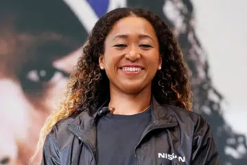 NAOMI OSAKA: Berasal daripada golongan 'haafu' - orang yang dilahirkan dalam keluarga terdiri daripada salah seorang ibu atau bapa dari negara bukan Jepun - kemenangannya dalam Grad Slam Terbuka Tennis melambangkan seseorang yang mampu mengenyahkan satu penghinaan yang degil dan tidak mudah sirna dalam masyarakat Jepun. - Foto REUTERS