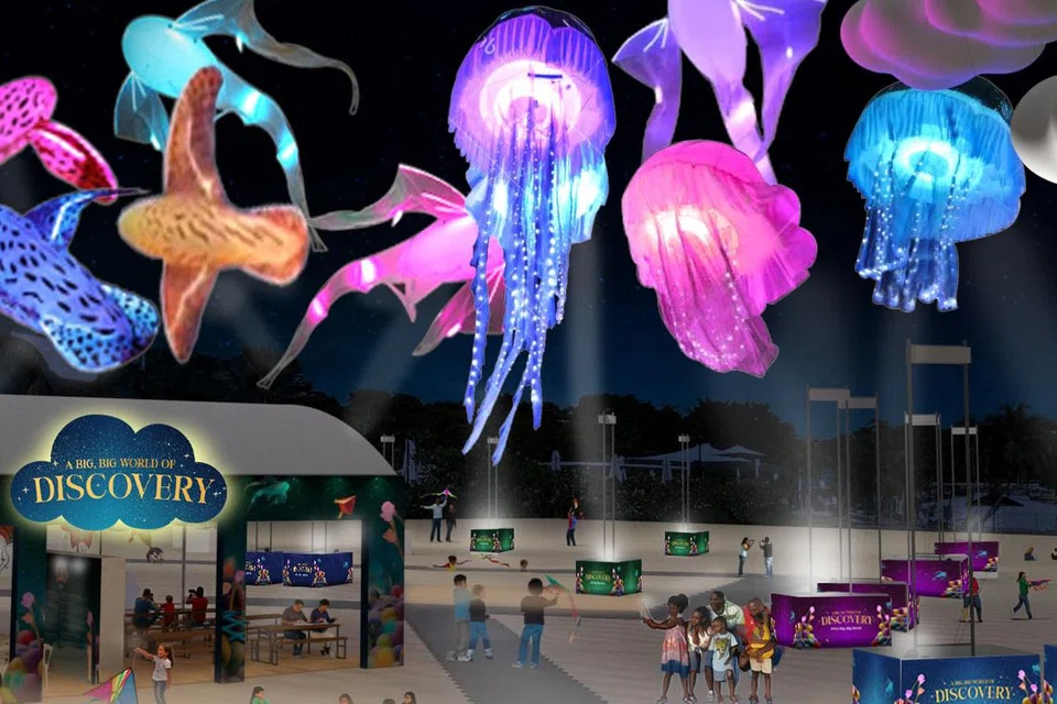 ‘The Floating Marvels’ kembali ke Pantai Palawan, Sentosa, menampilkan ‘belon’  bersaiz besar yang terapung dengan cahaya memukau setiap hujung minggu hingga 16 Februari.