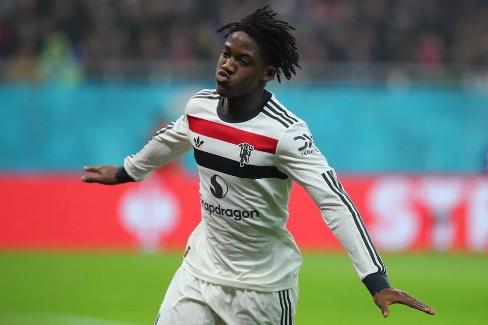 Kobbie Mainoo menjaringkan satu gol dan memberi peluang untuk Diogo Dalot menjaringkan satu lagi gol ketika Manchester United menewaskan kelab Romania FCSB di Bucharest, Romania.