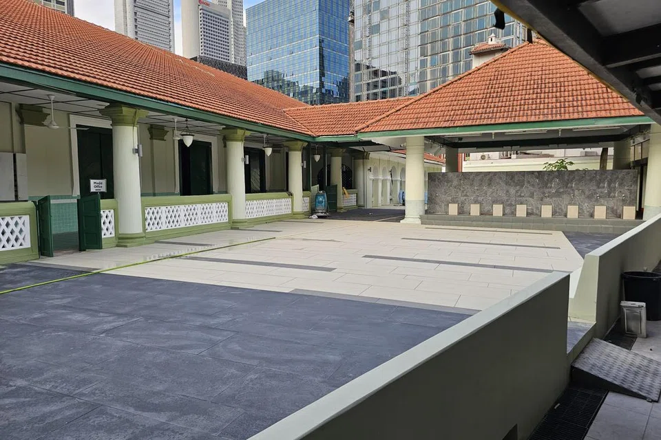 KERJA PENINGKATAN: Kerja naik taraf masjid dijangka siap sepenuhnya pada akhir 2023. 