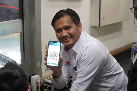 Fazli Mohamad Salleh, ciq, kod qr